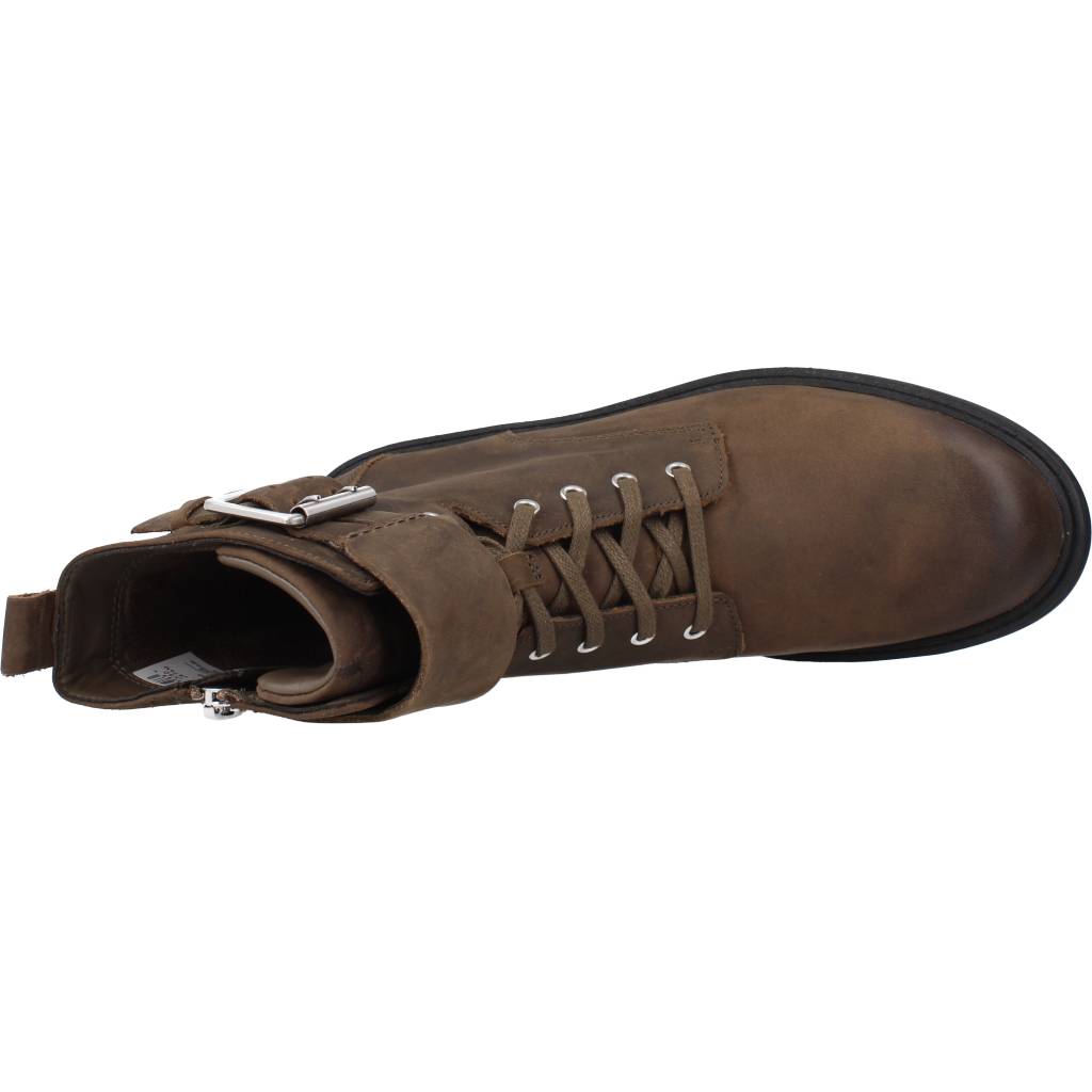 CLARKS ORINOCO LACE en color OLIVE (7)