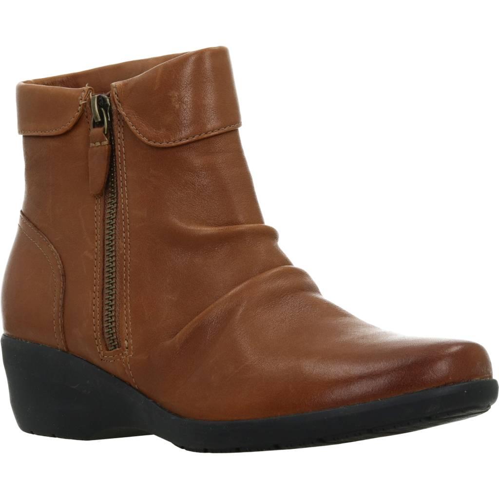 CLARKS C en color TAN (5)