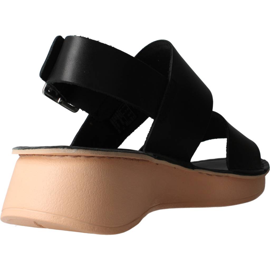 CLARKS VELHILL STRAP en color BLACK (3)
