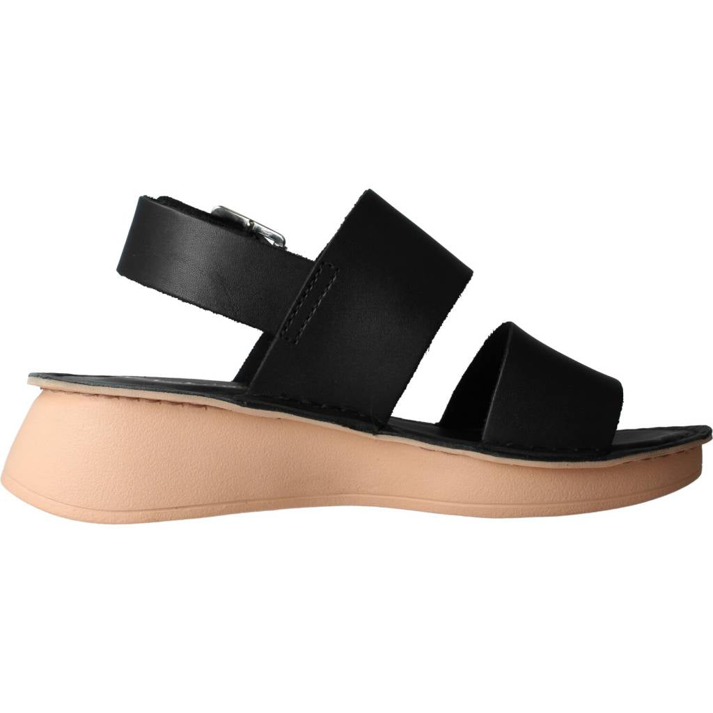 CLARKS VELHILL STRAP en color BLACK (4)