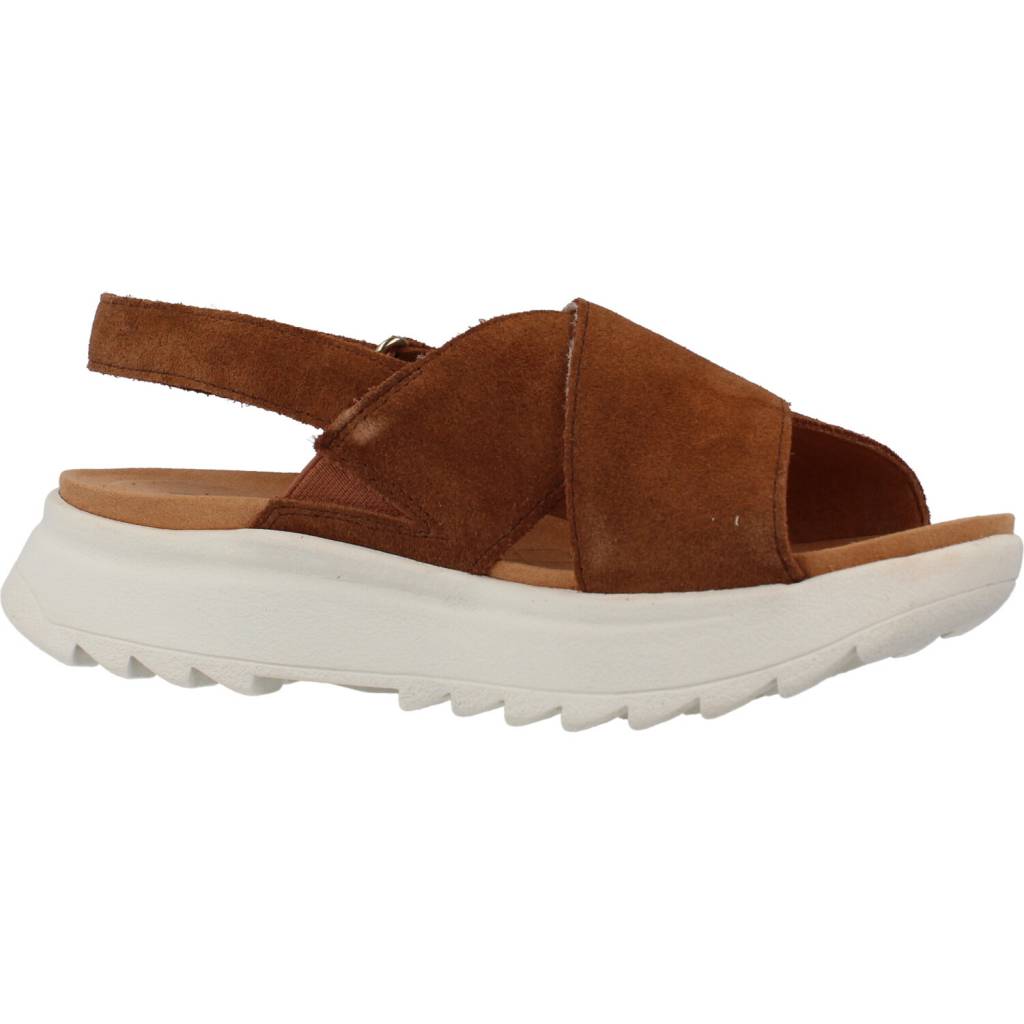 CLARKS C en color TAN (5)