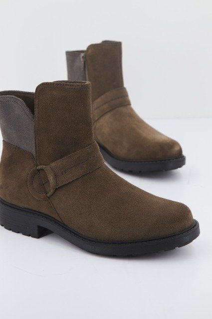 CLARKS OPAL ROSE en color OLIVE (2)