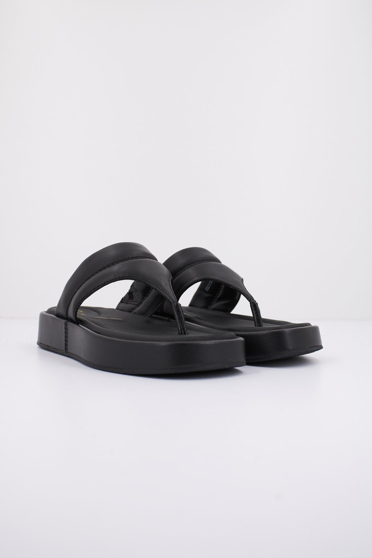 CLARKS ALDA WALK en color BLACK (2)