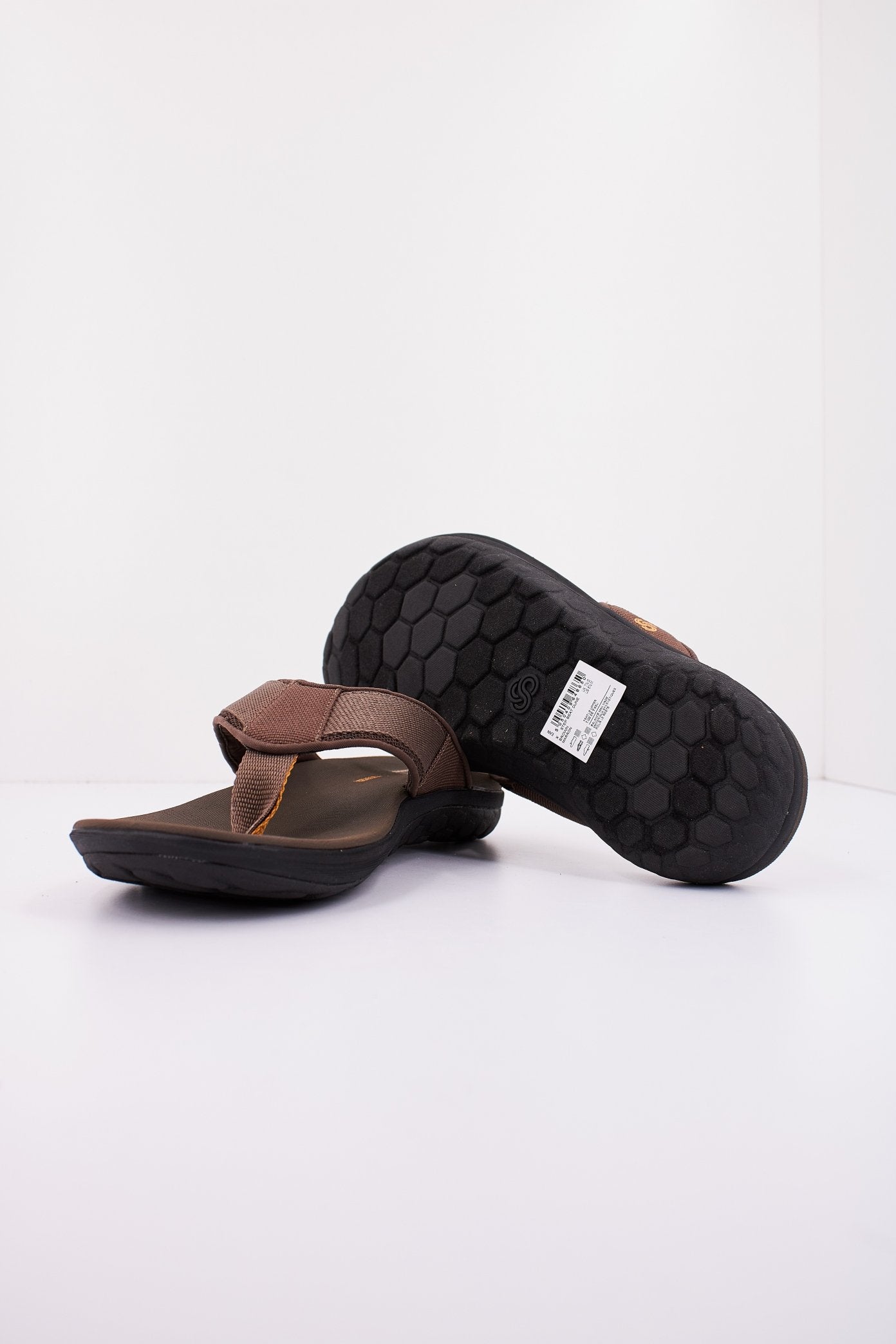 CLARKS STEP BEAT DUNE en color BROWN (4)