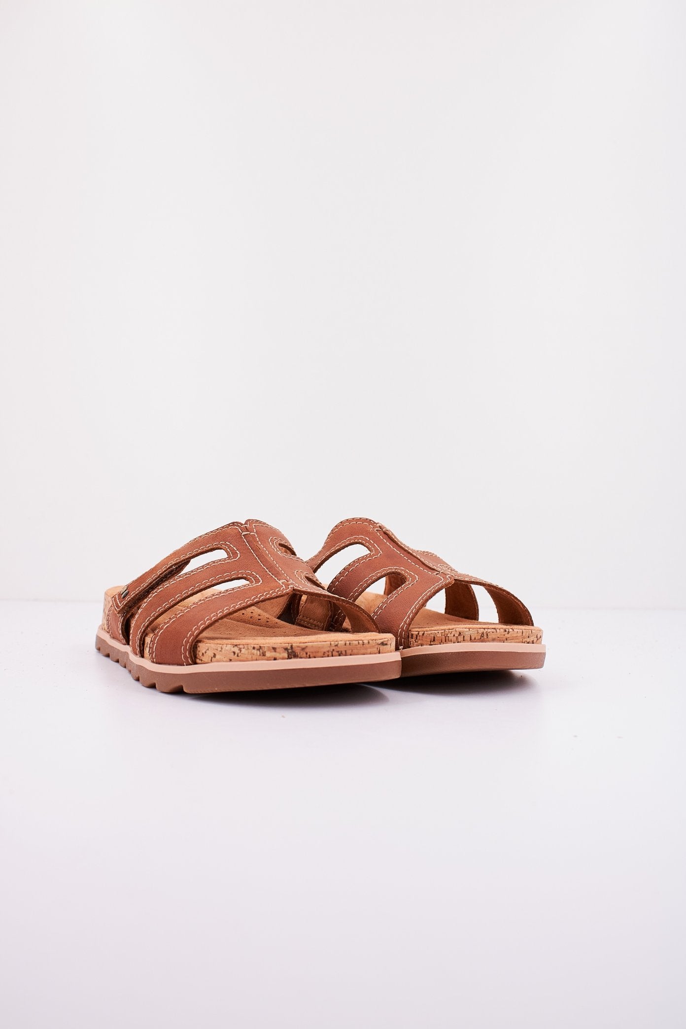 CLARKS YACHT CORAL en color TAN (2)