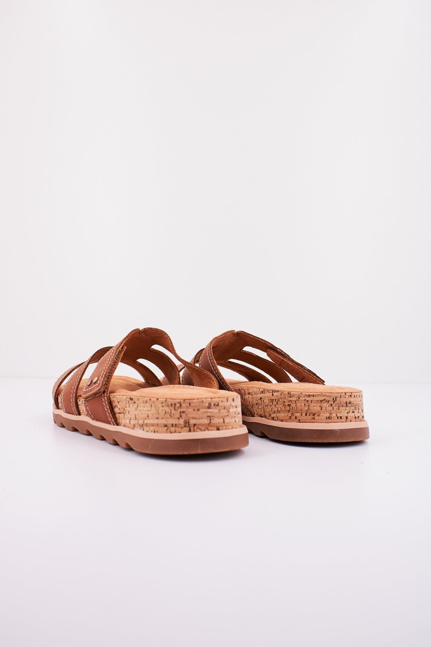CLARKS YACHT CORAL en color TAN (3)