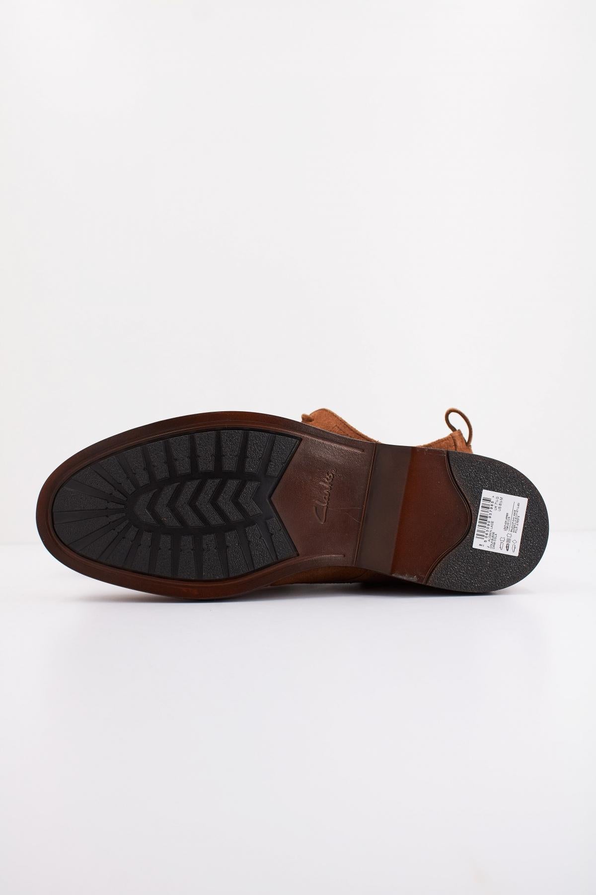CLARKS ALDWIN LACE SUEDE en color COLA (5)