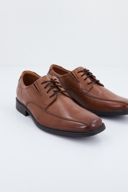 CLARKS TILDEN WALK en color DARKTAN (1)