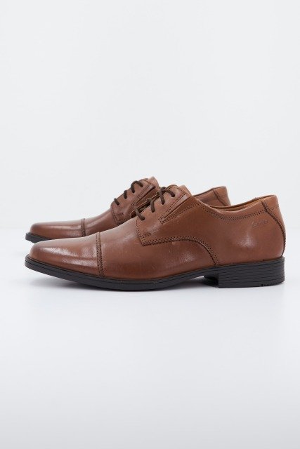 CLARKS TILDEN CAP DARK en color DKTAN (2)