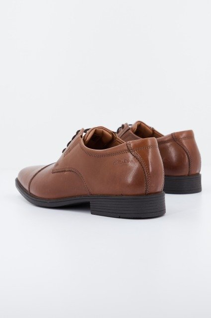 CLARKS TILDEN CAP DARK en color DKTAN (3)