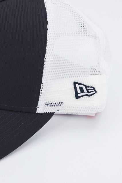 NEW ERA CLEAN TRUCKER NEYY en color NAVYWHT (4)