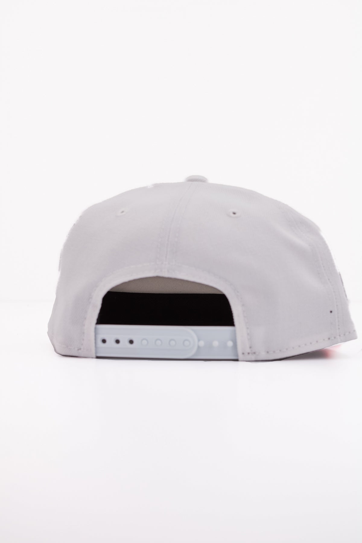 NEW ERA MLB FLORAL FIFTY LO en color WHITE (3)