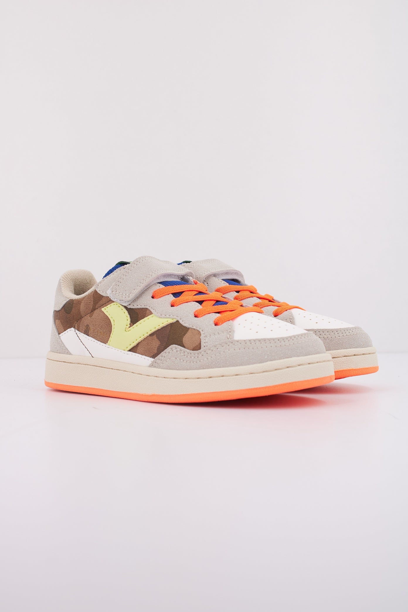 VICTORIA SMASH KID FUNN en color KAKI (2)