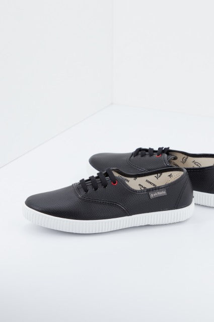 VICTORIA   en color NEGRO  (1)