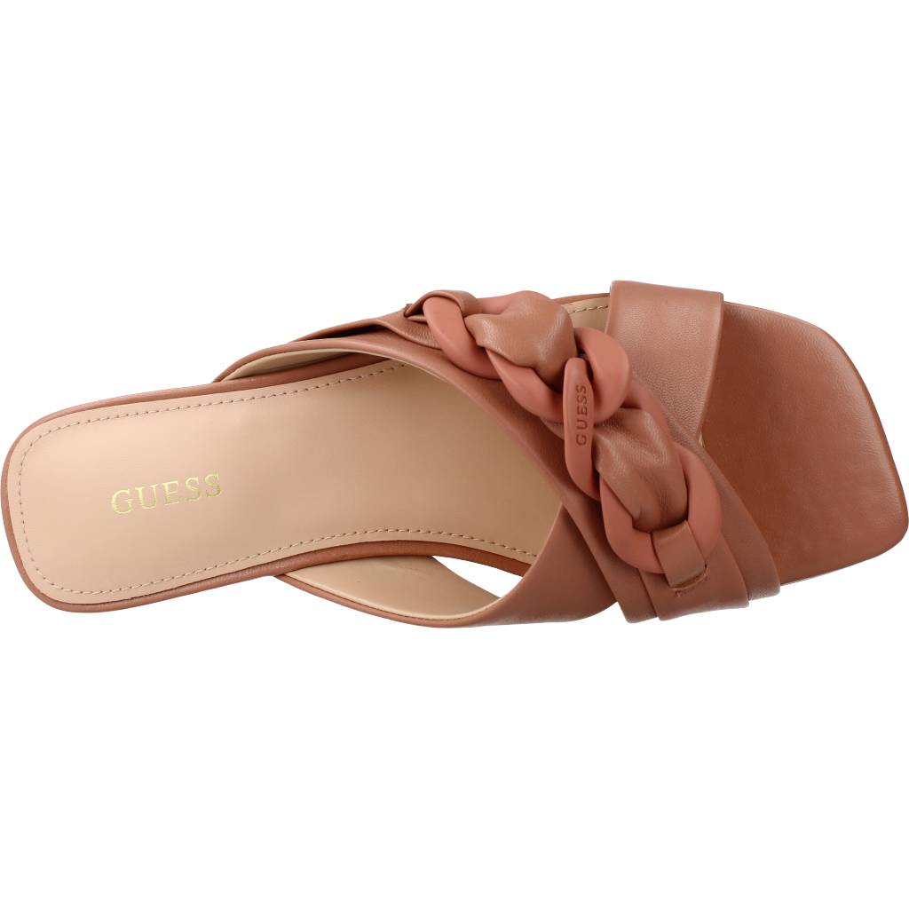 GUESS FLSAM LEA en color SALMON (7)