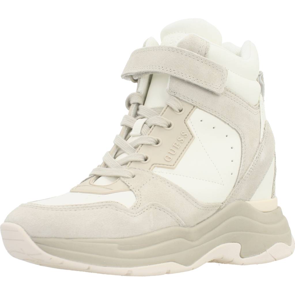 GUESS ORLANDO en color SAND (1)