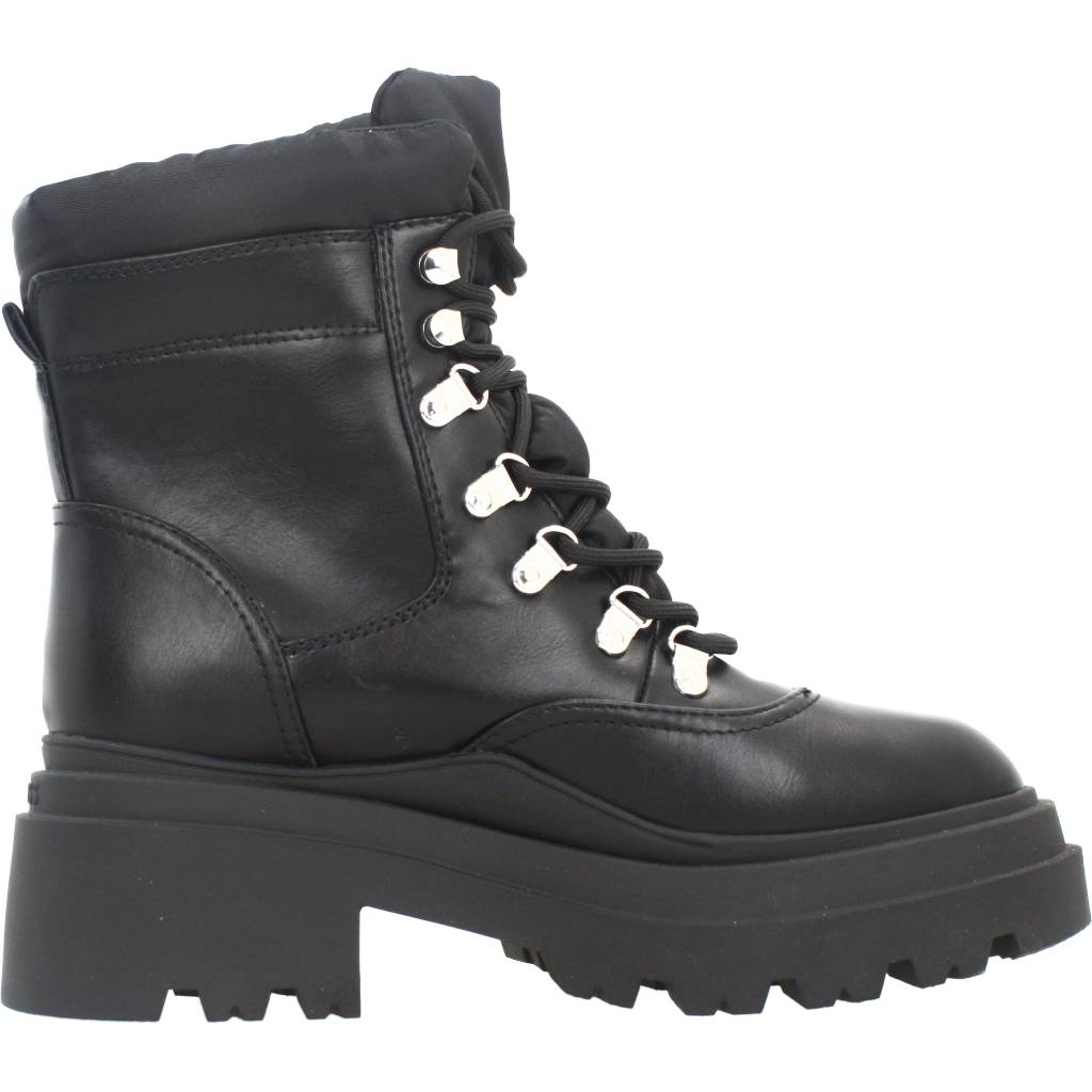 GUESS VANEY en color BLACK (4)