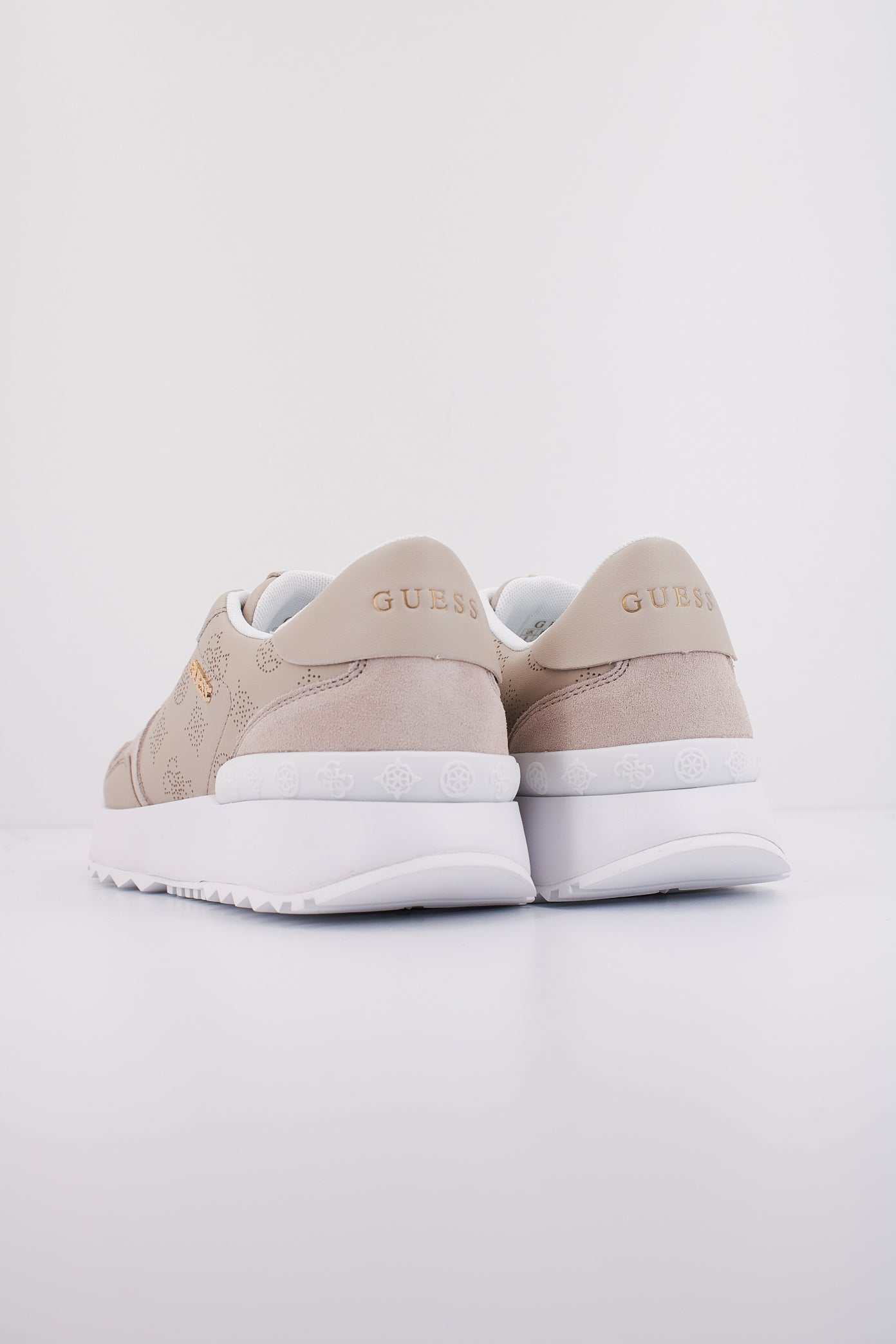GUESS FLPVI ELE en color BEIGE (4)