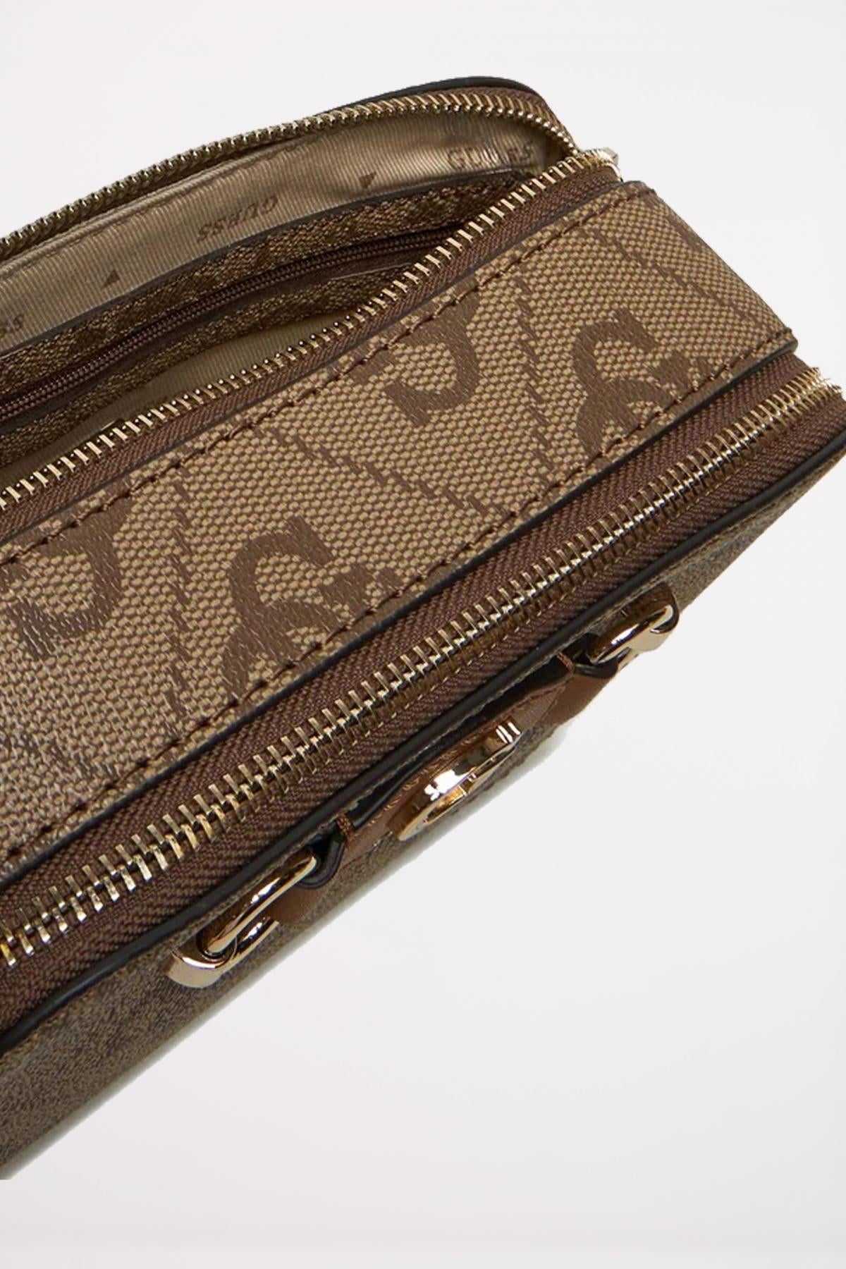 GUESS IZZY CAMERA BAG en color LTD (4)