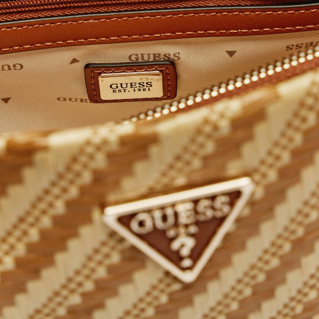 GUESS SIMONA SMALL SATCHEL en color NTC (4)