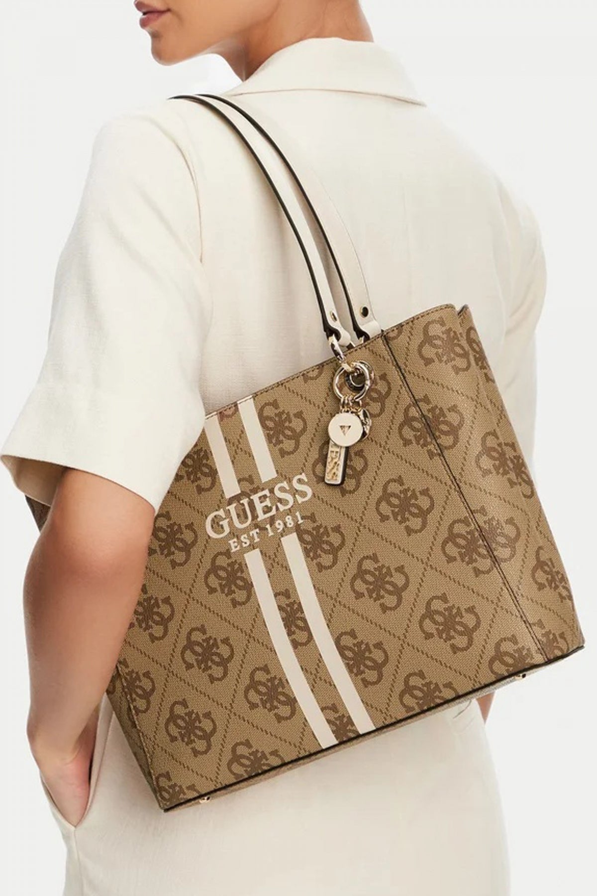 GUESS HWOS en color LTL (4)