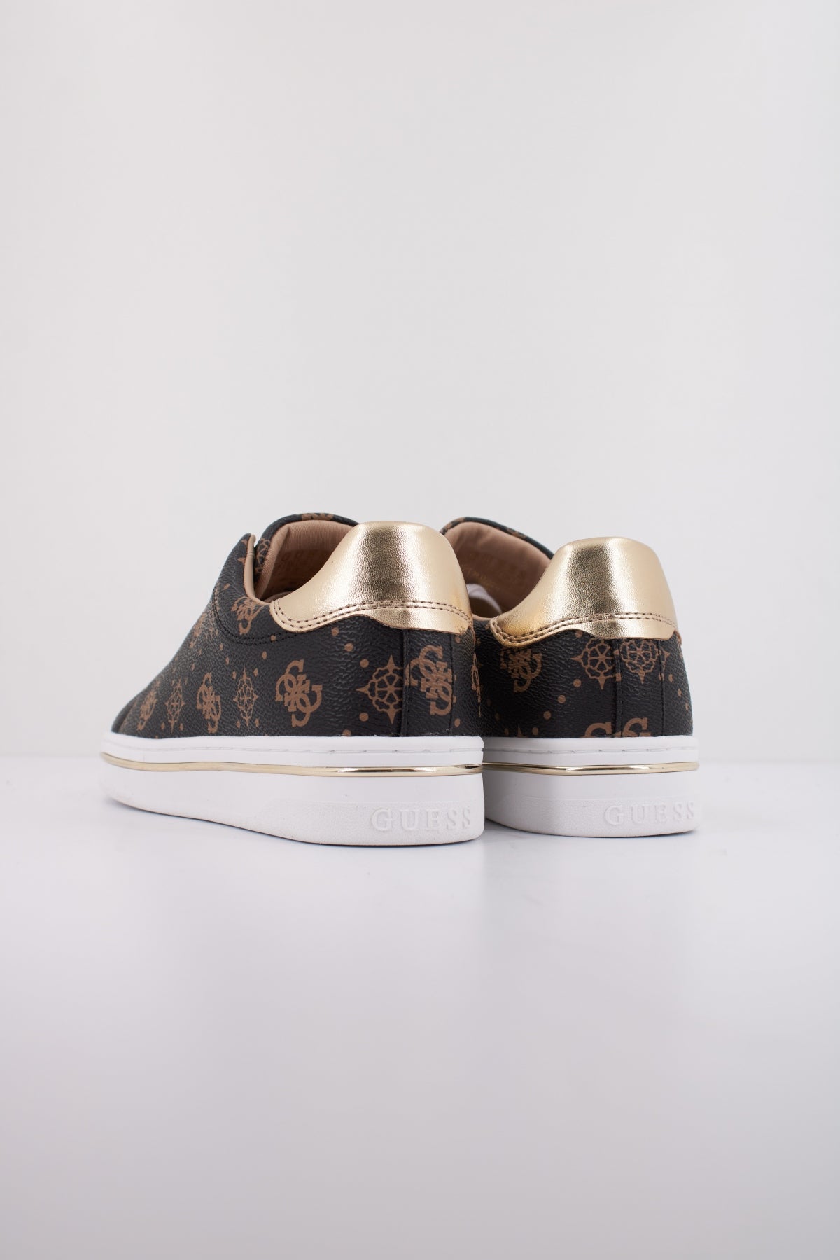 GUESS FLTSS FAL en color BLKBR (4)