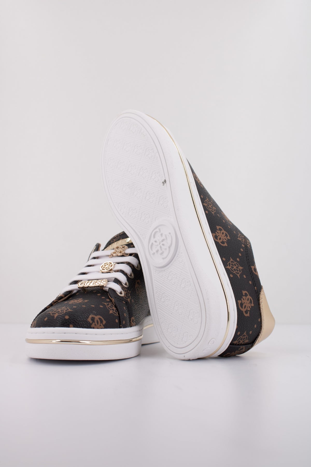 GUESS FLTSS FAL en color BLKBR (5)