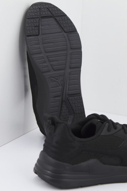 PUMA WIRED RUN PURE en color BLACK (3)