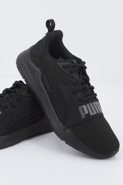PUMA WIRED RUN PURE en color BLACK (4)