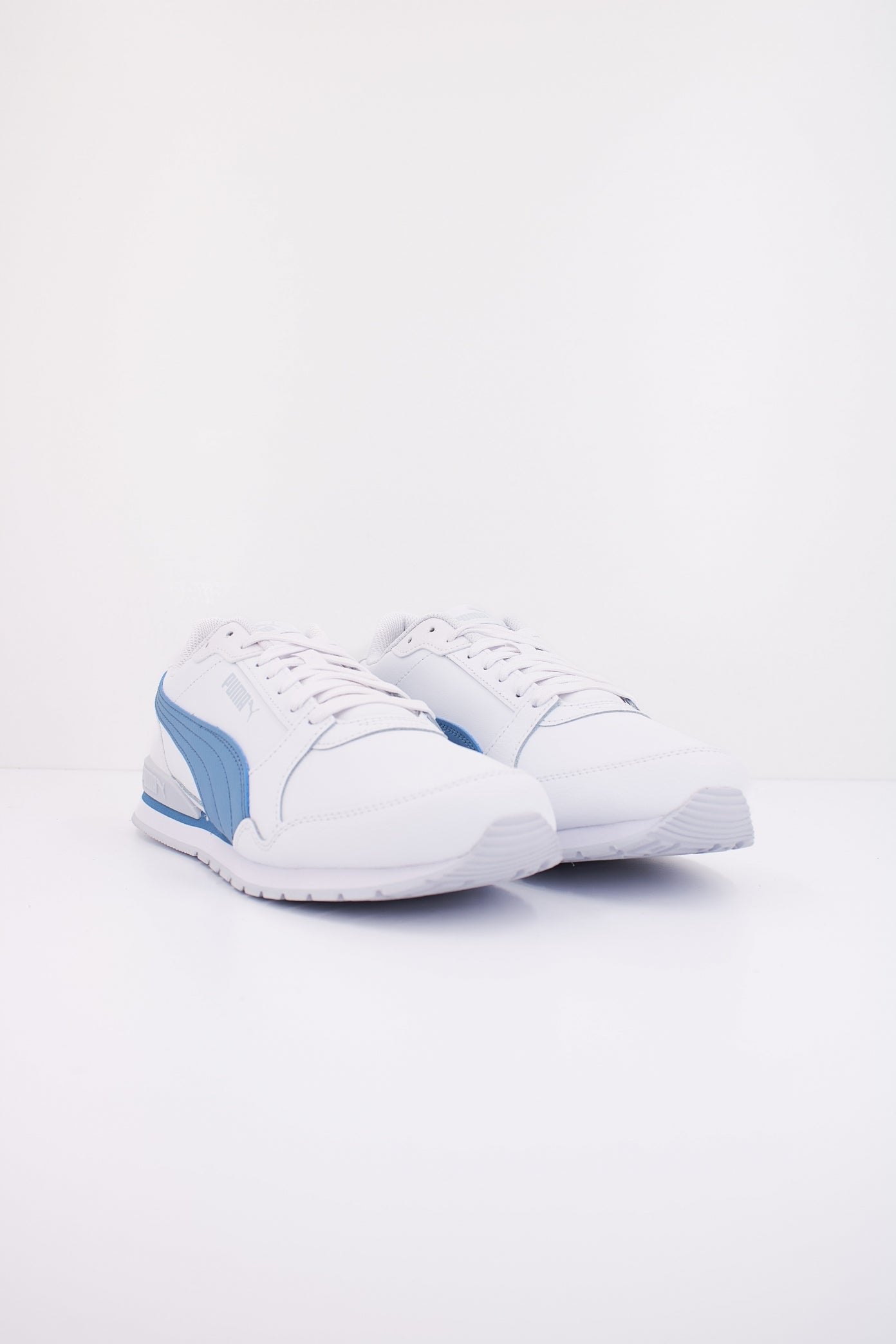 PUMA ST RUNNER V en color BLUE (2)