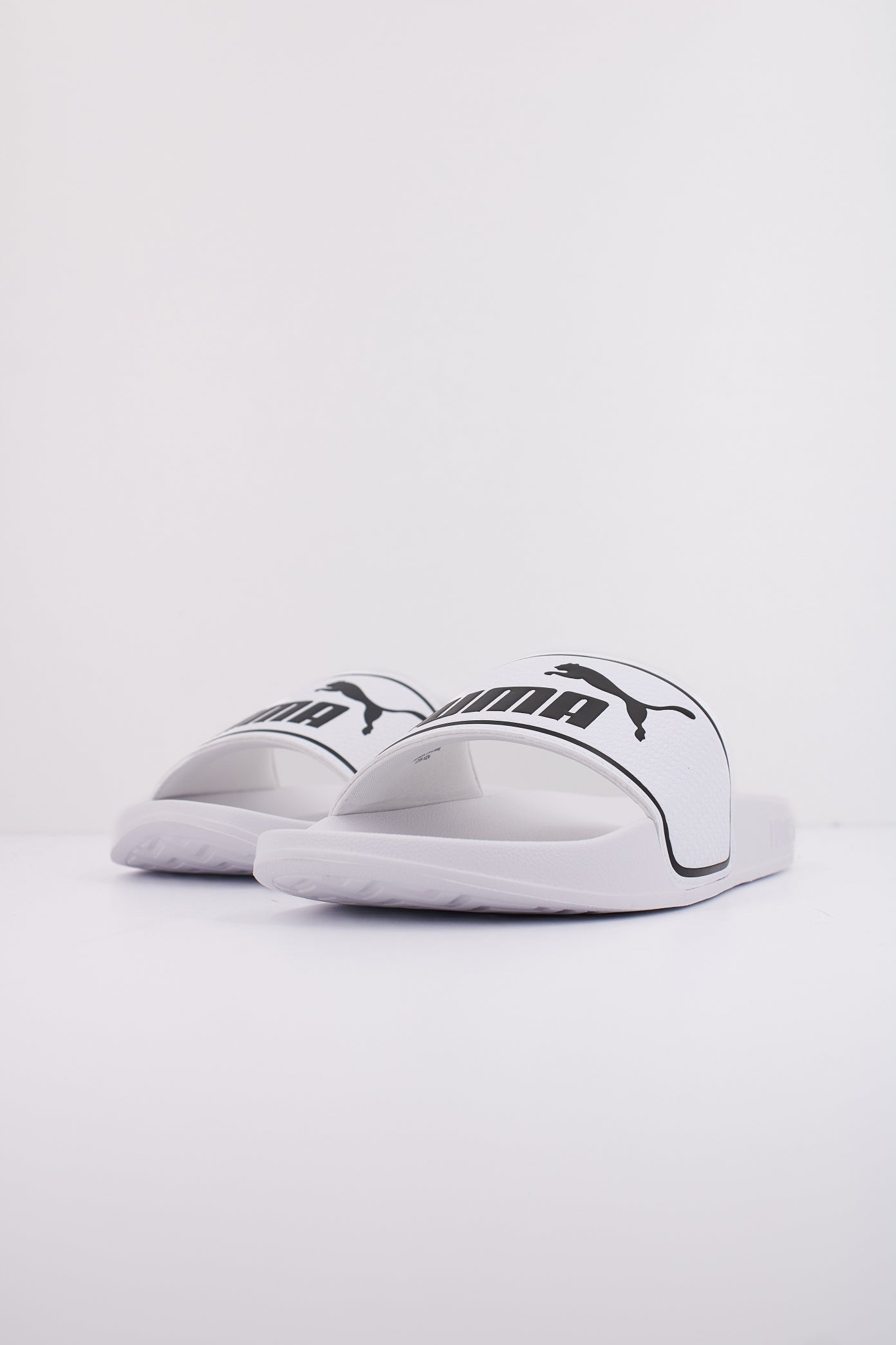 PUMA LEADCAT . en color WHITE (2)