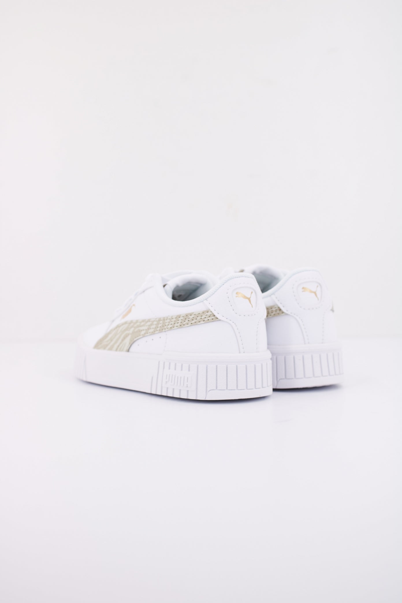 PUMA CARINA . ZEBRA PS en color WHITE (4)
