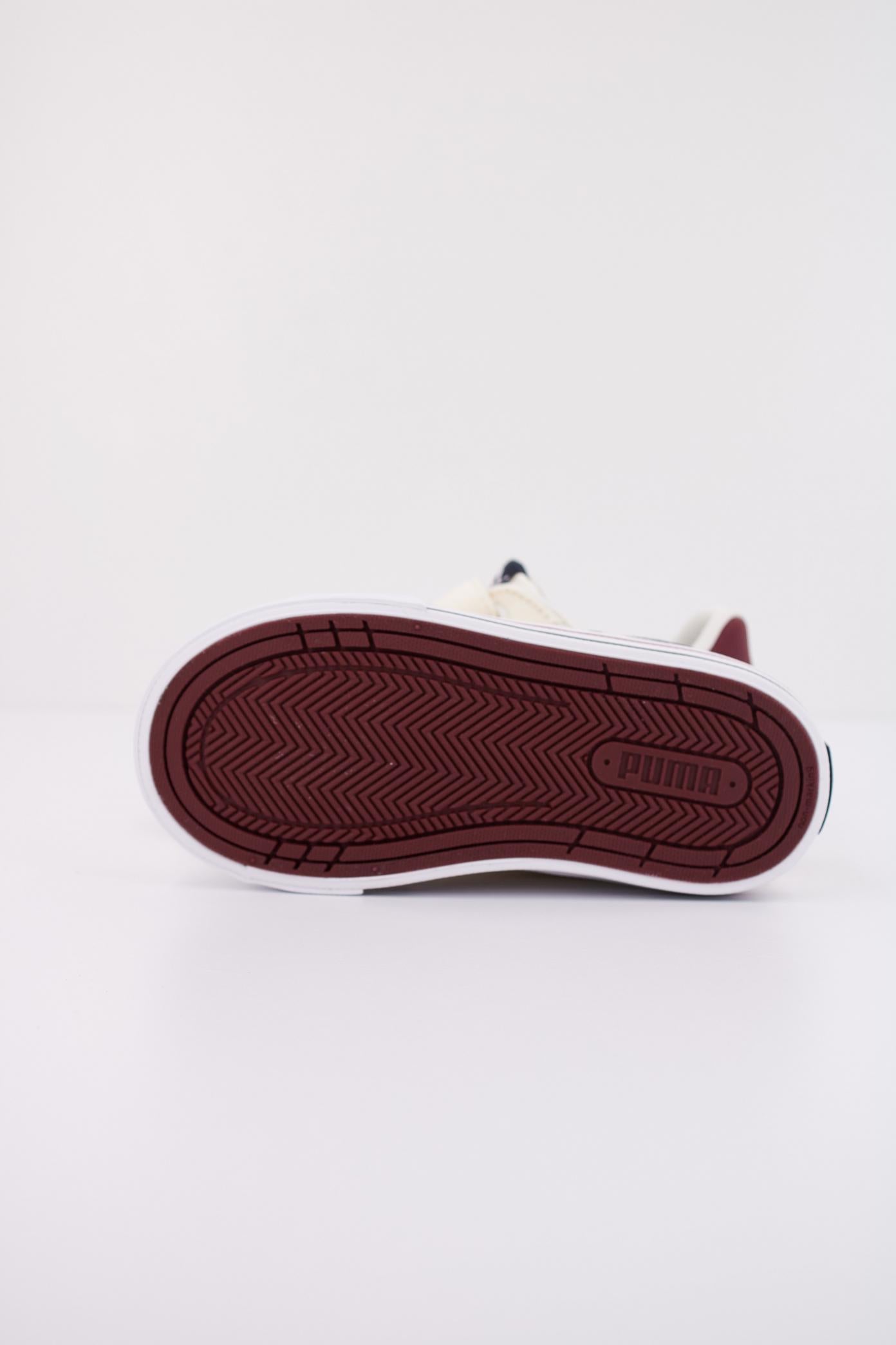 PUMA COURT CLASSIC VULC F en color WHITE (5)