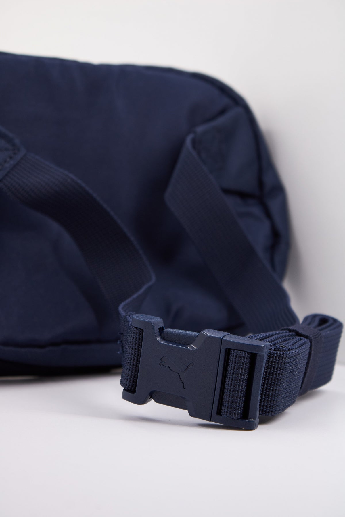 PUMA PHASE WAIST BAG en color BLUE (5)