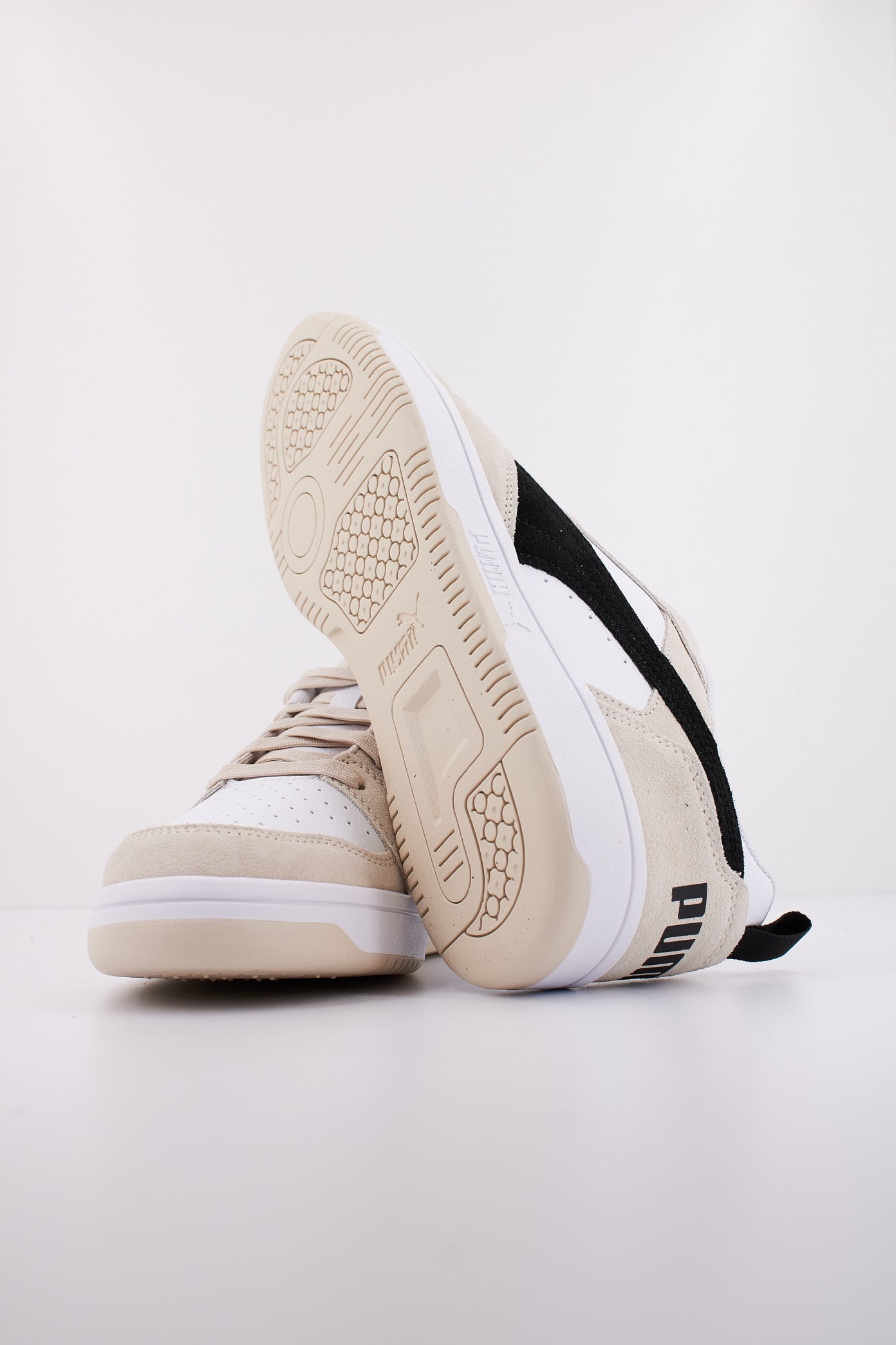 PUMA REBOUND V LOW SD en color SNBKGD (5)