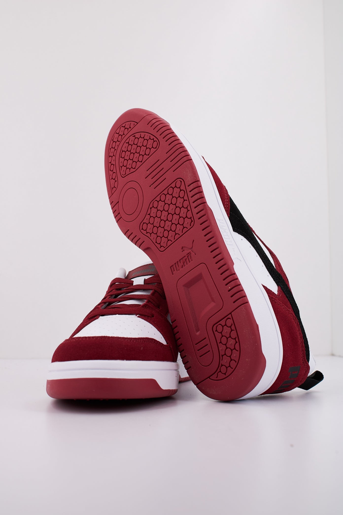 PUMA REBOUND V LOW SD en color RED (5)