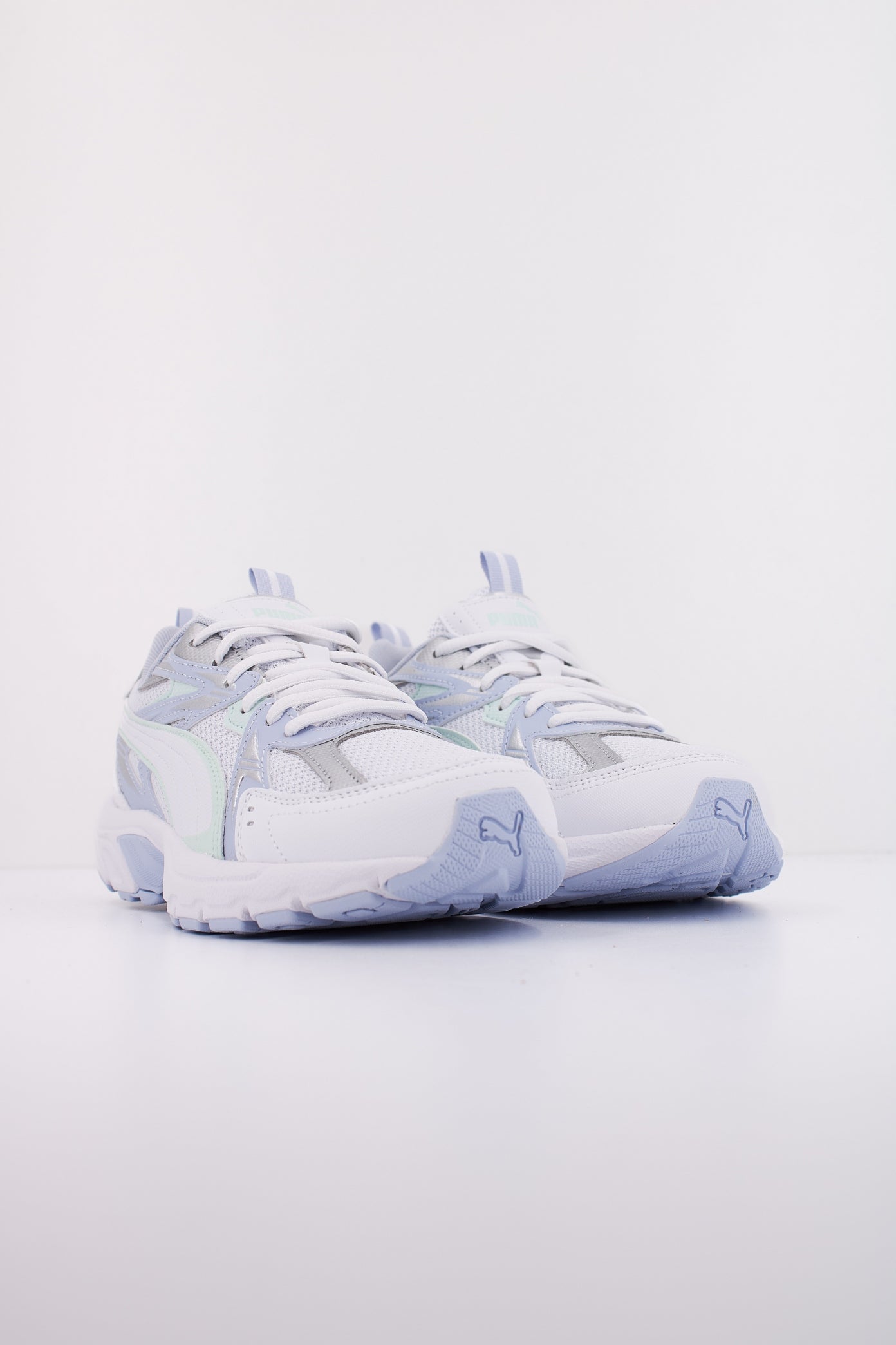 PUMA MILENIO TECH en color WHTBLU (2)