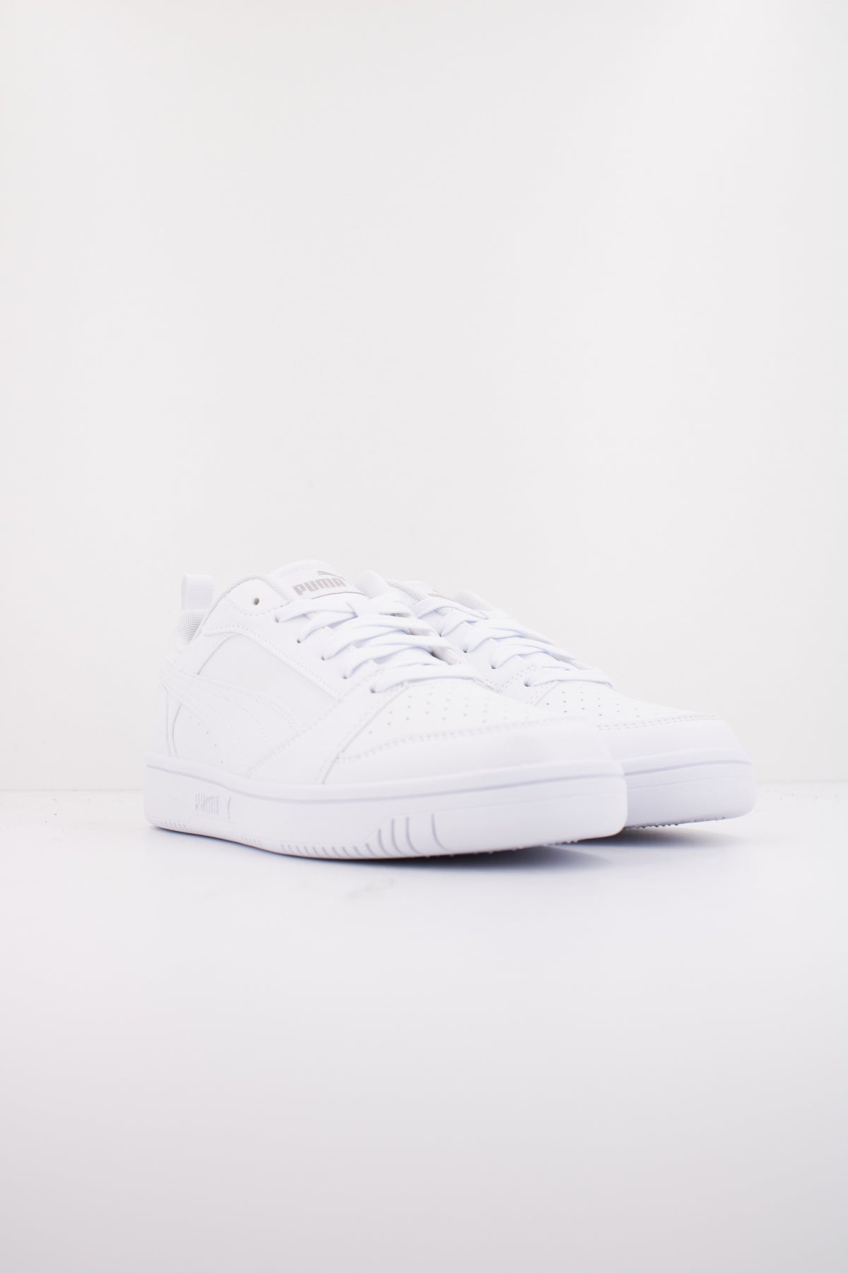 PUMA REBOUND V LOW en color WHITE (2)