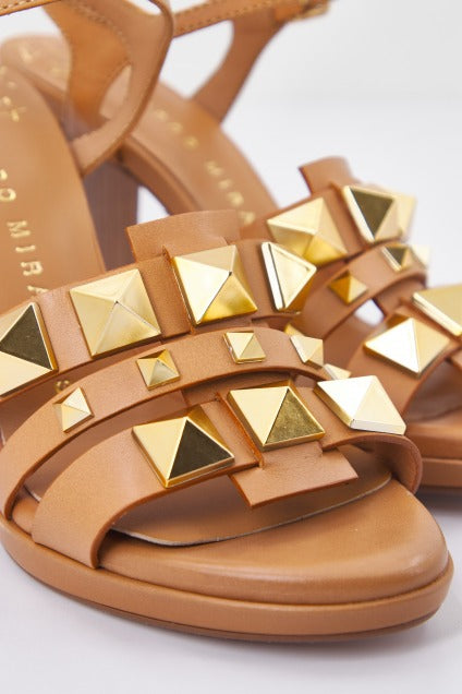 PEDRO MIRALLES PM en color CAMEL (4)