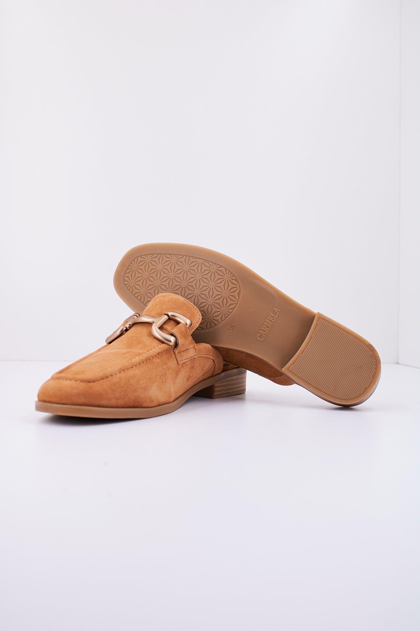 CARMELA c en color CAMEL (4)