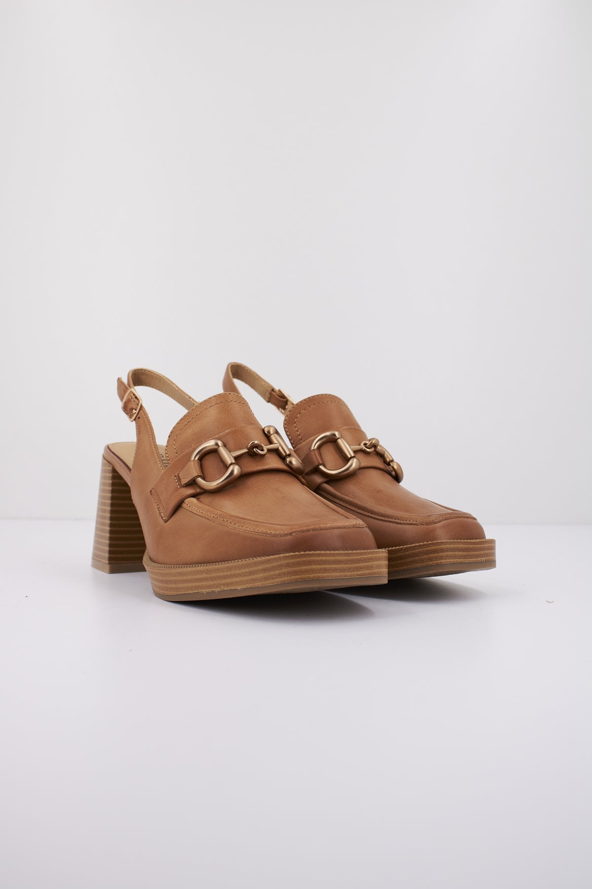 CARMELA c en color CAMEL (2)