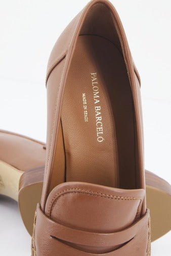 PALOMA BARCELO SAMANTHA TAYSON en color CUOIO (4)