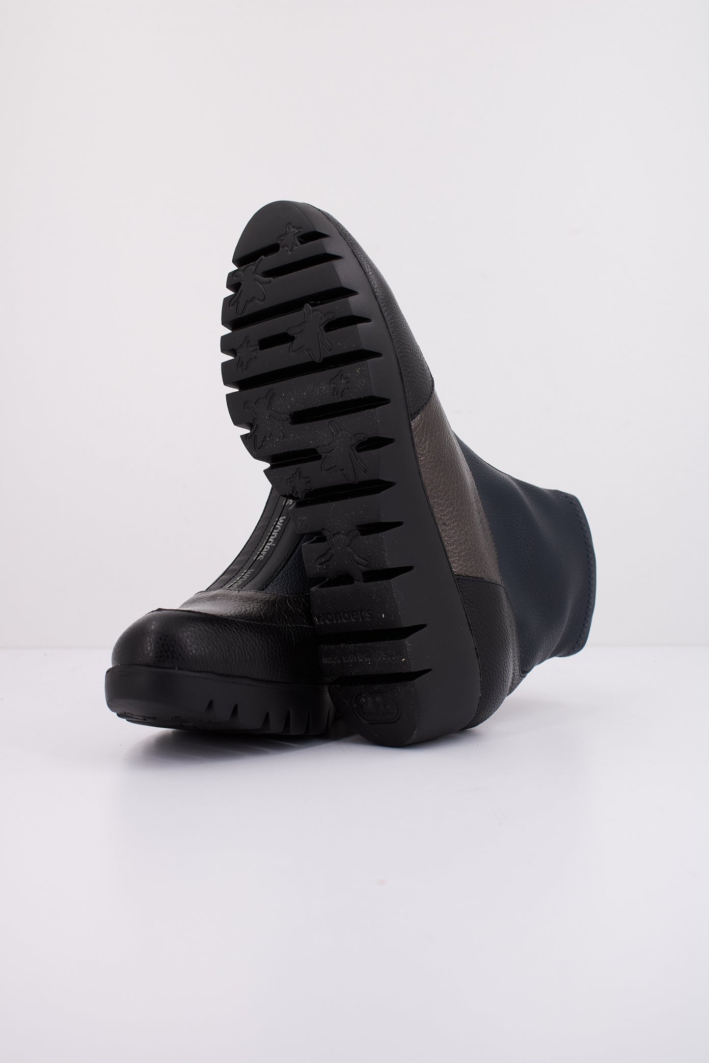 WONDERS CAMELUS en color NGRPLMNGR (5)