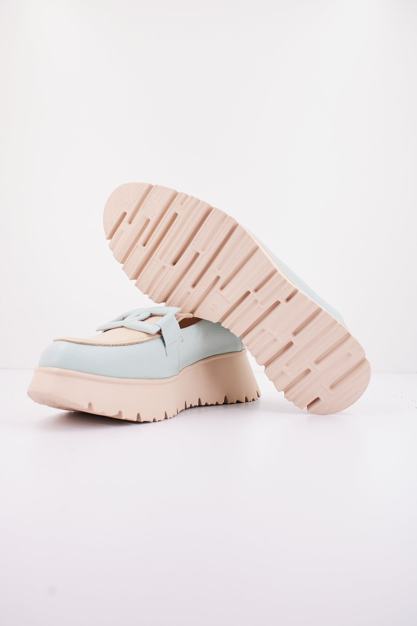 WONDERS C en color QCRM (4)