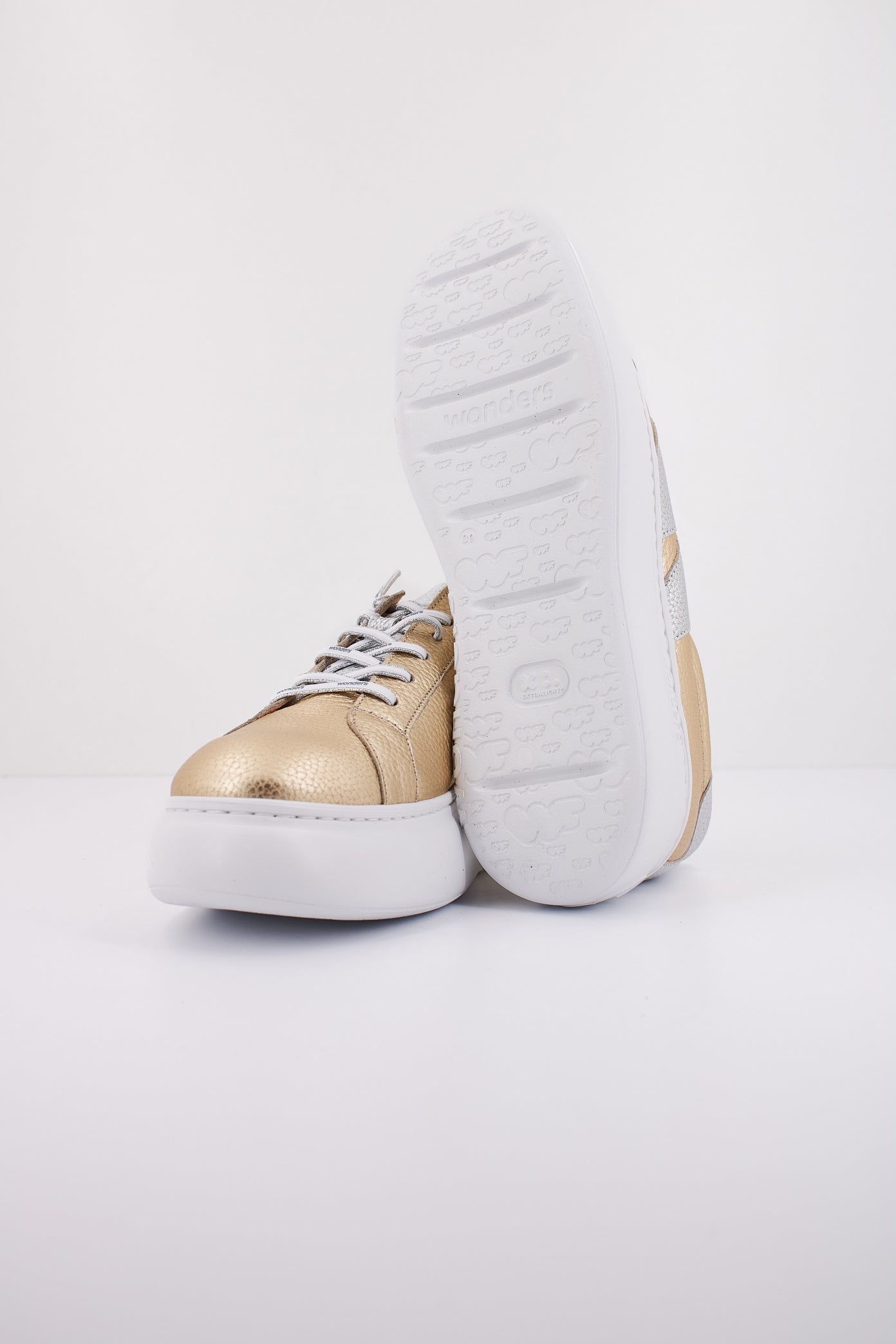 WONDERS MAX en color PLTNPLT (5)