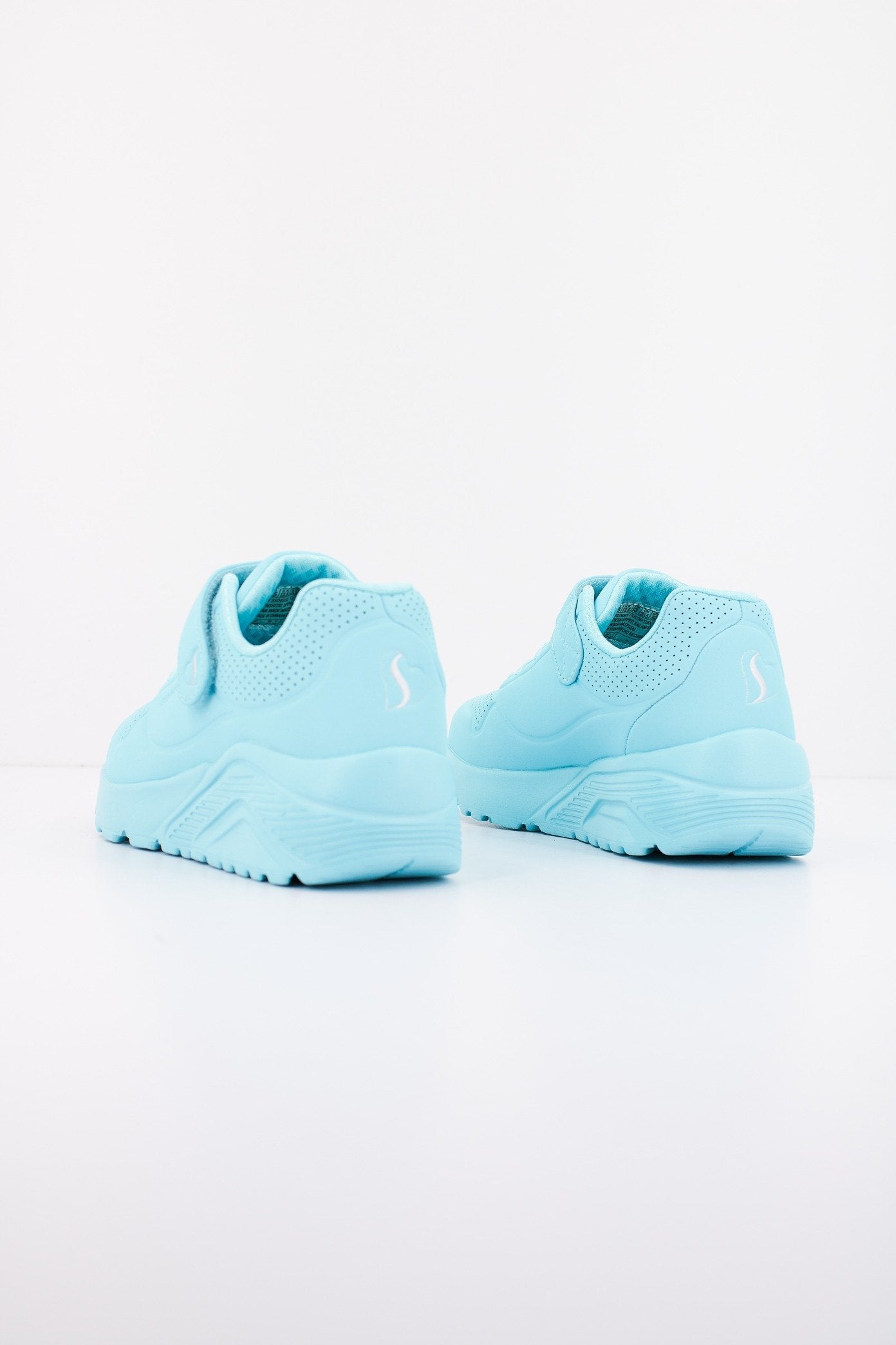 SKECHERS UNO LITE en color TURQ (3)