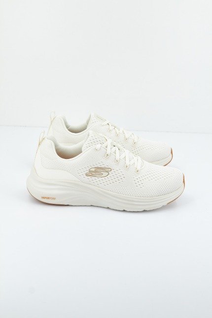 SKECHERS VAPOR FOAM en color NAT (3)