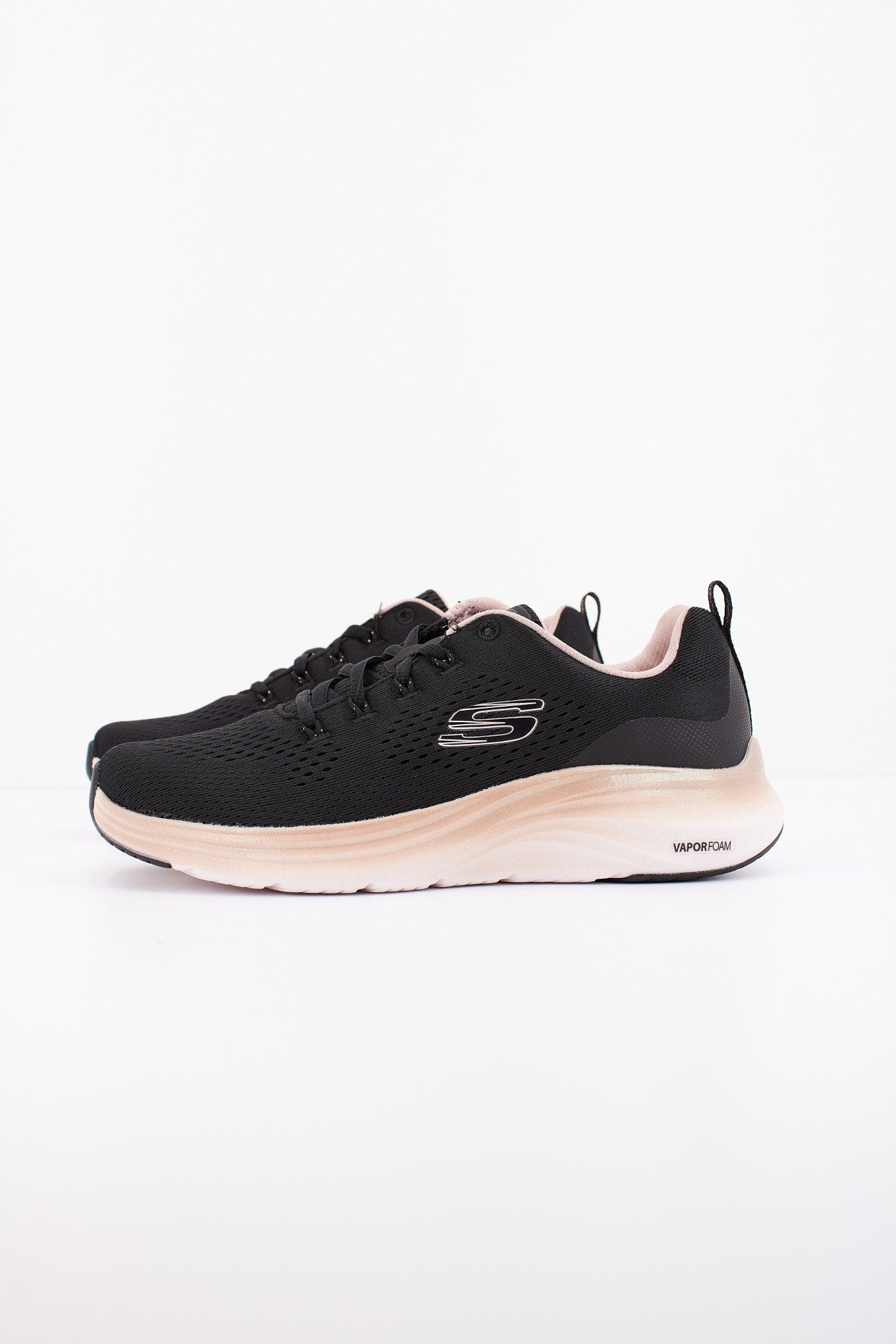 SKECHERS S en color BKRG (1)