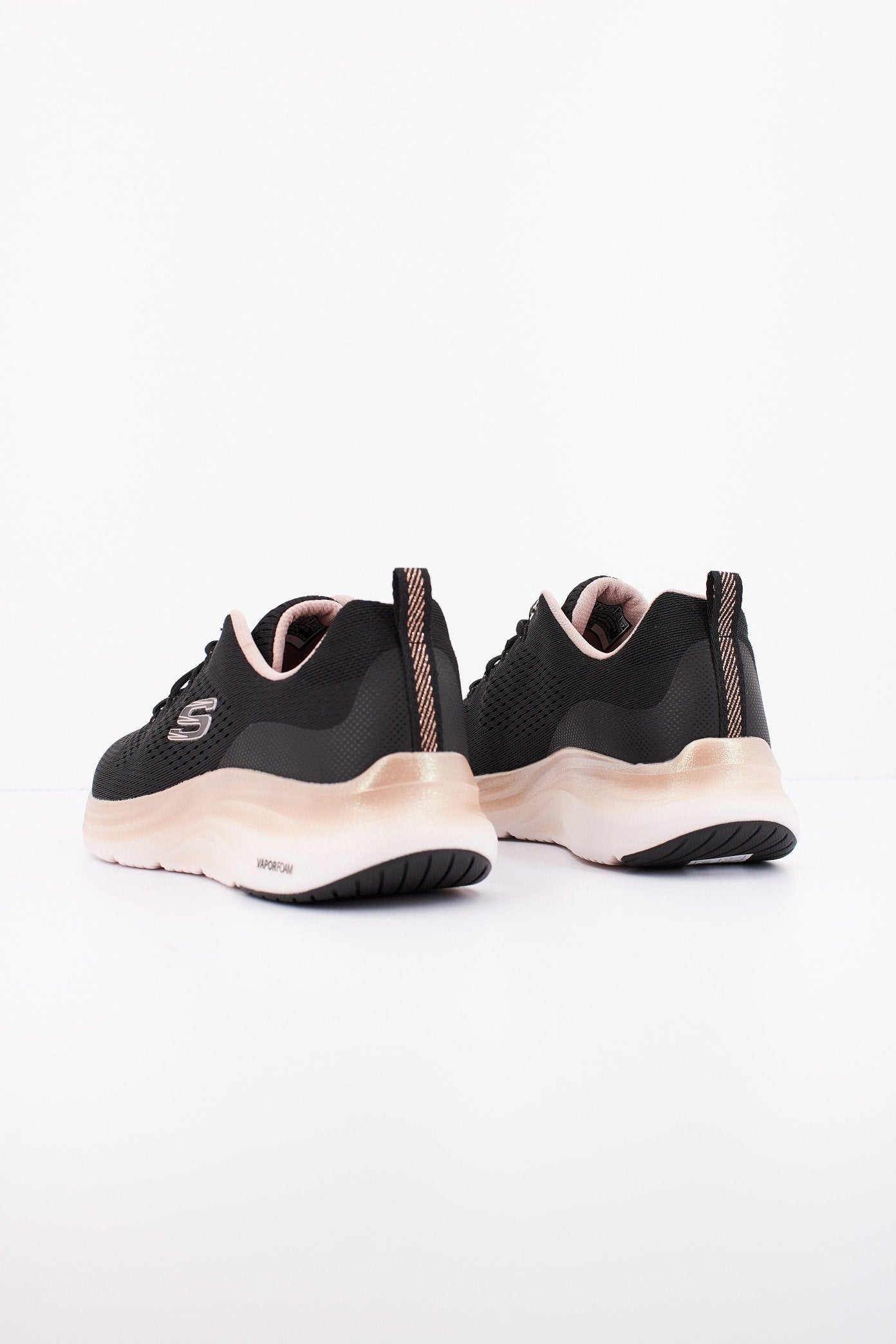 SKECHERS S en color BKRG (3)