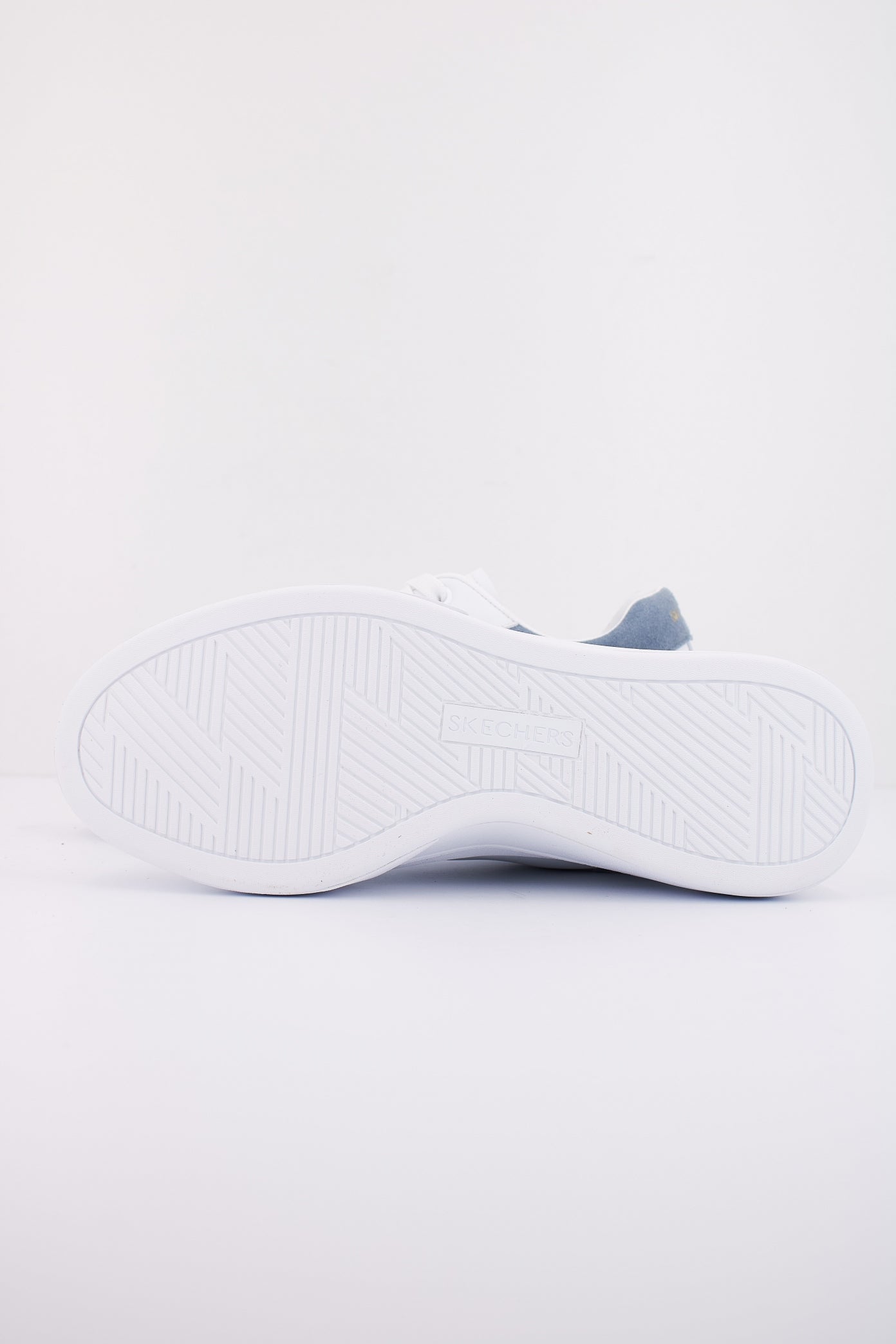 SKECHERS CORDOBA CLASSIC en color WBL (5)